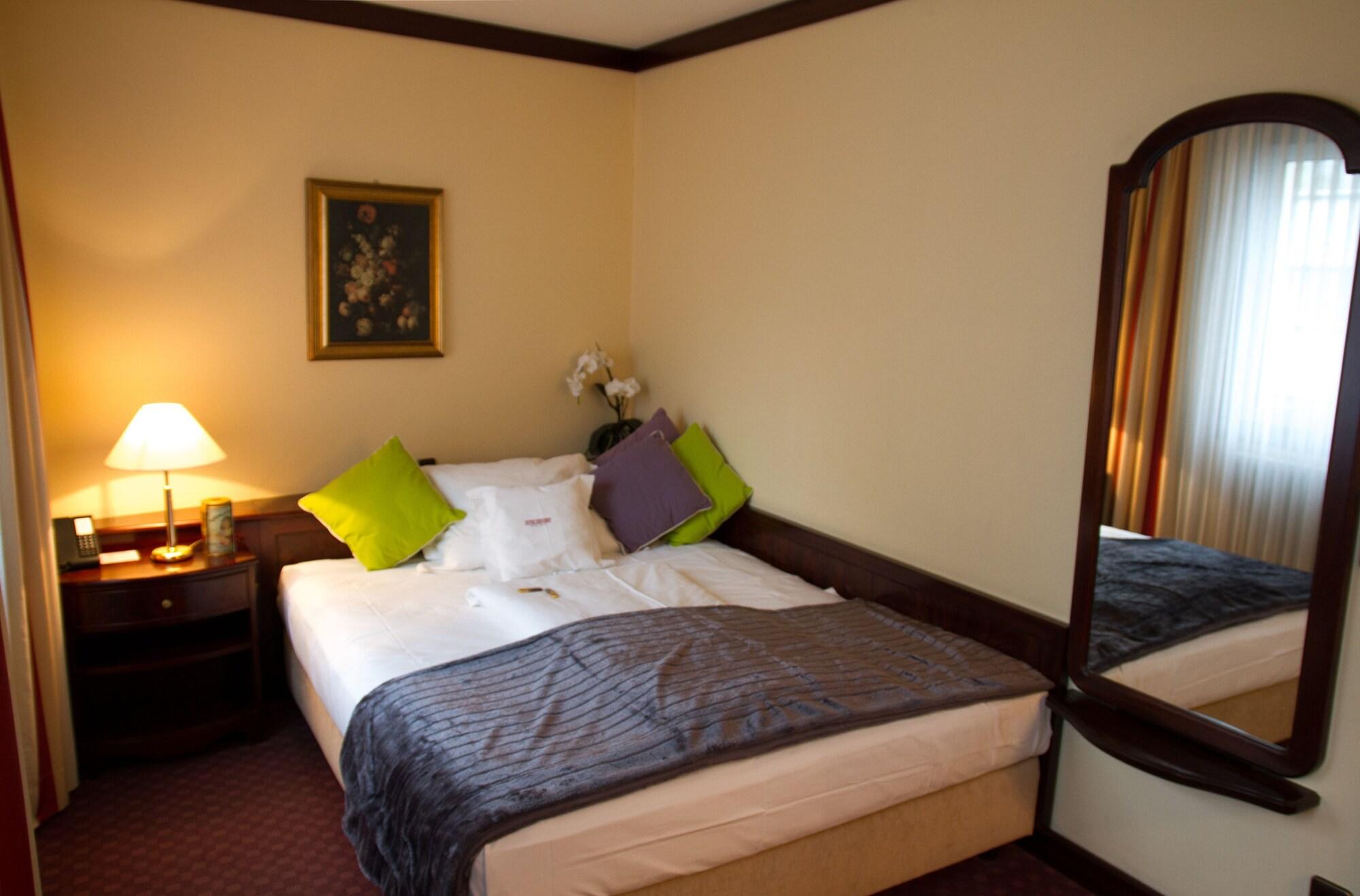 Hotel Exquisit Münih Dış mekan fotoğraf